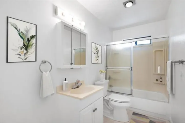 655 Poplar St, Half Moon Bay, California 94019