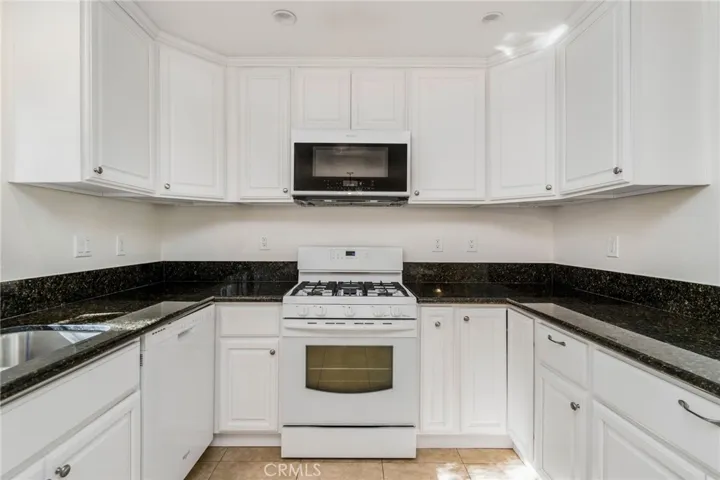 16255 Devonshire Street Unit 59, Granada Hills, California 91344