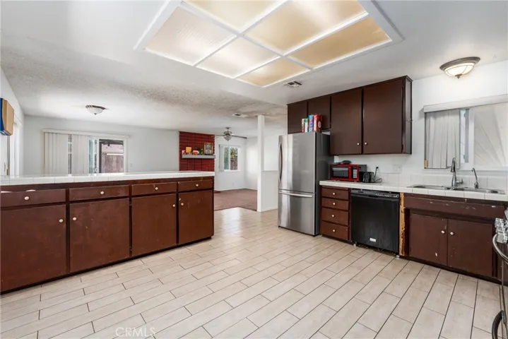 40906 Lois Court, Hemet, California 92544