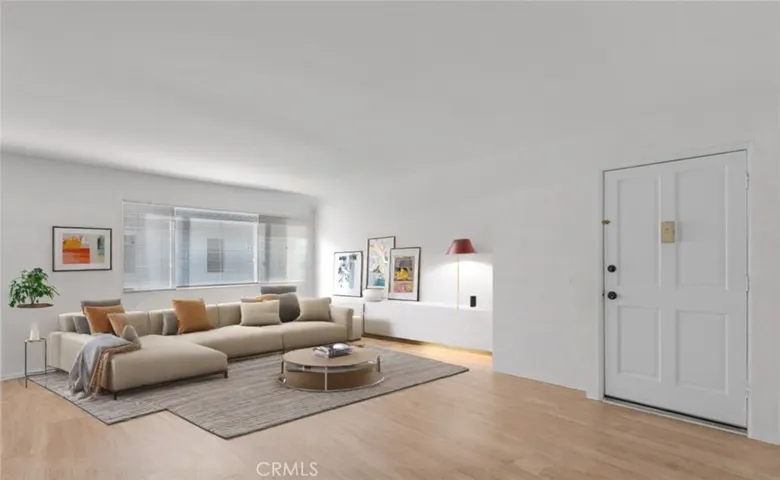 18547 Collins Street B22, Tarzana, California 91356