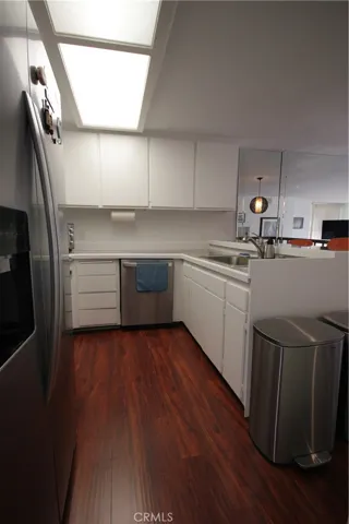 9128 Marina Pacifica Drive N, Long Beach, California 90803