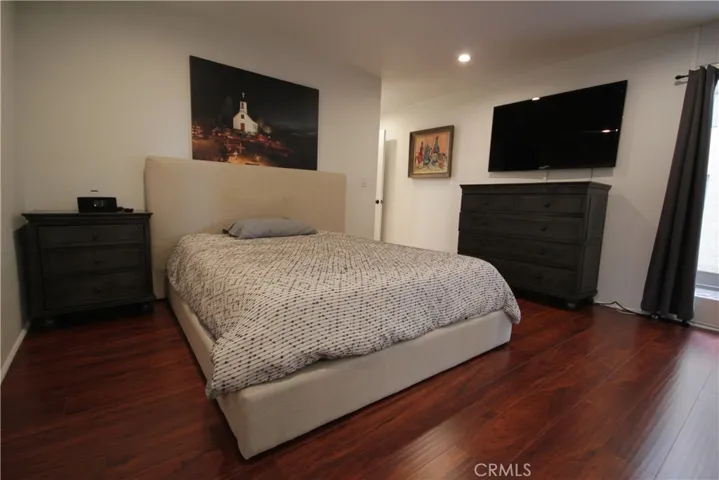 9128 Marina Pacifica Drive N, Long Beach, California 90803
