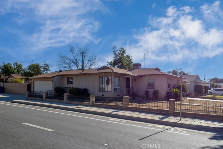 1210 Kearney Street, Riverside, California 92501