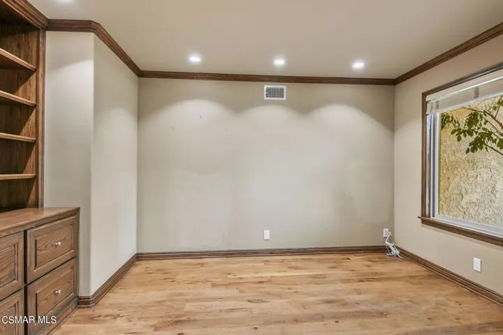 7-web-or-mls-UpMarketMedia3276Blu-030