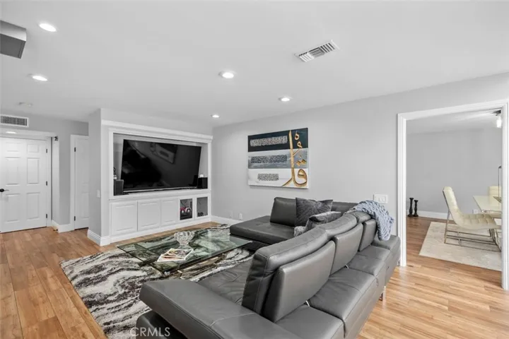 10 Vispera, Irvine, California 92620