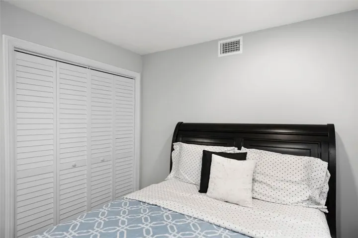 10 Vispera, Irvine, California 92620