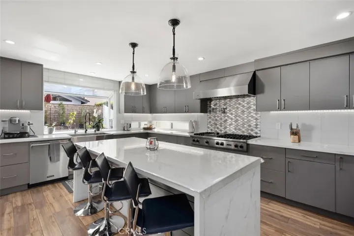 10 Vispera, Irvine, California 92620