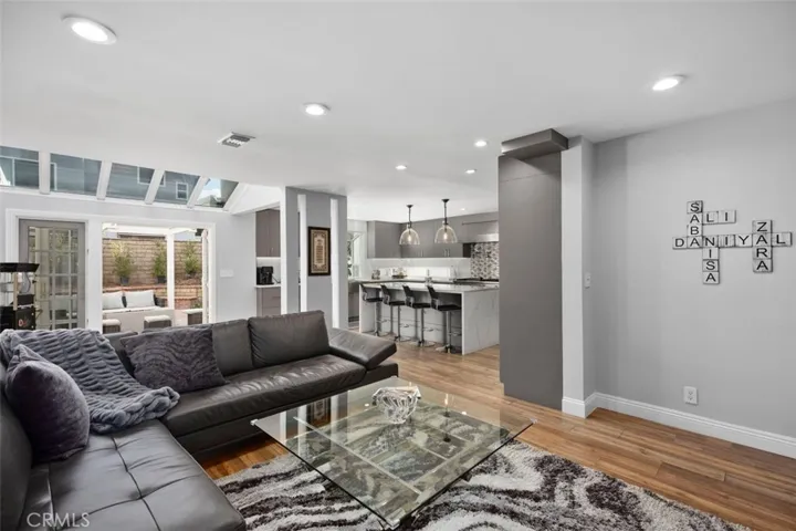10 Vispera, Irvine, California 92620