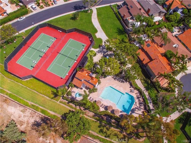 10 Vispera, Irvine, California 92620