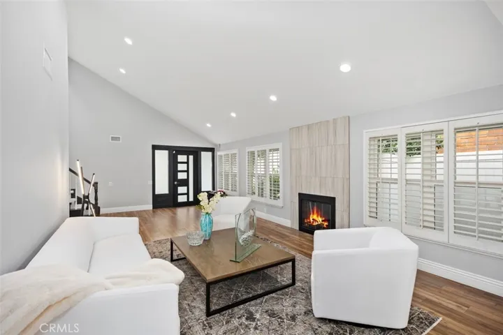10 Vispera, Irvine, California 92620