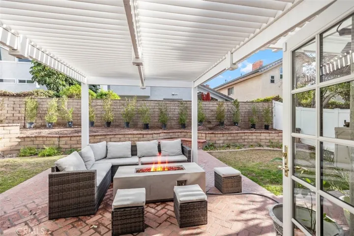 10 Vispera, Irvine, California 92620
