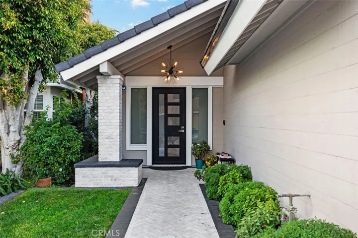 10 Vispera, Irvine, California 92620