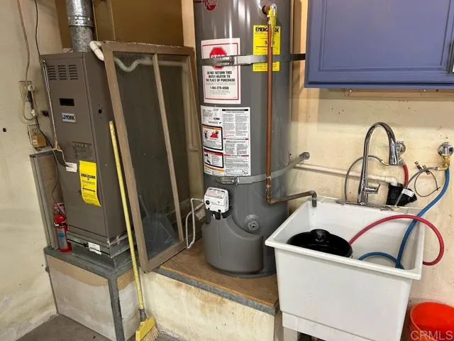 Laundry sink-garage