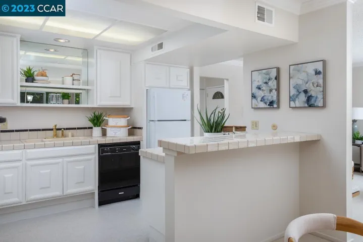 Open Kitchen
