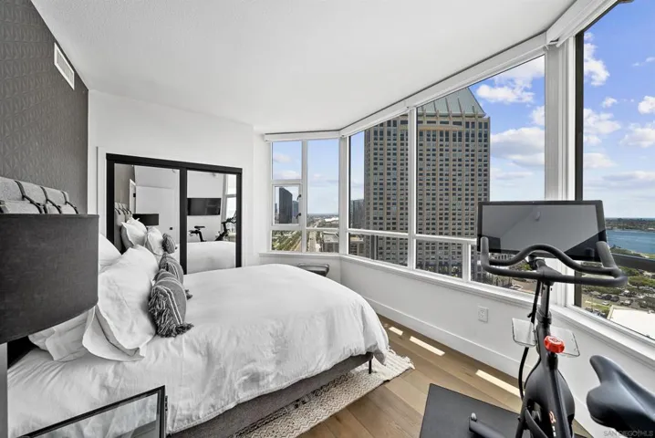 700 W Harbor Drive 1704, San Diego, California 92101
