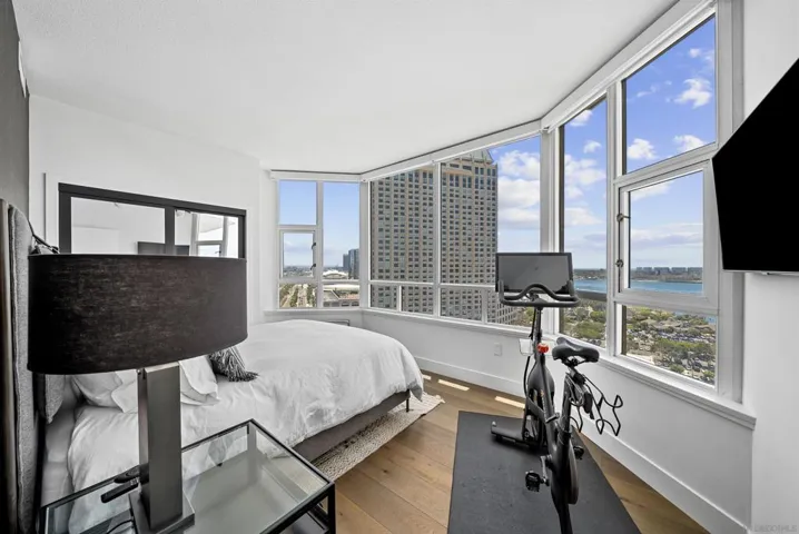 700 W Harbor Drive 1704, San Diego, California 92101