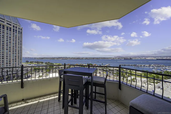 700 W Harbor Drive 1704, San Diego, California 92101