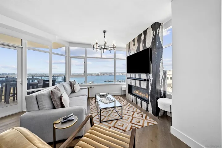 700 W Harbor Drive 1704, San Diego, California 92101