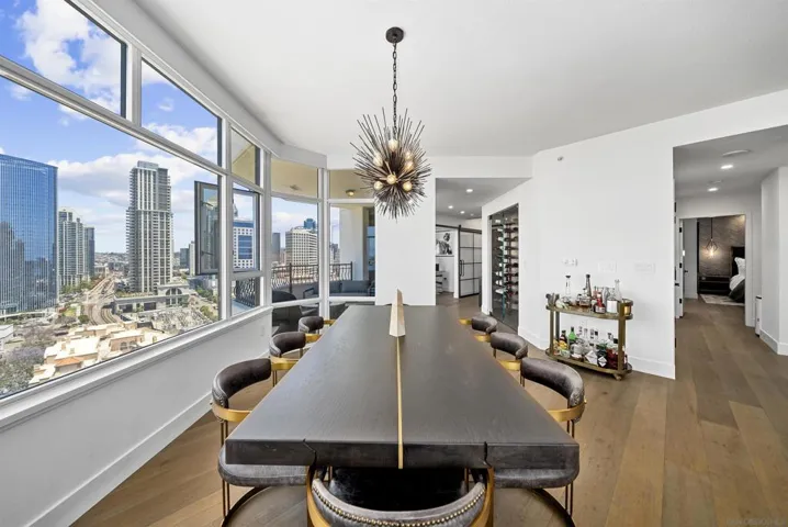 700 W Harbor Drive 1704, San Diego, California 92101