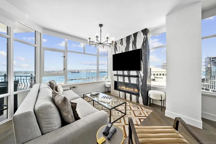 700 W Harbor Drive 1704, San Diego, California 92101