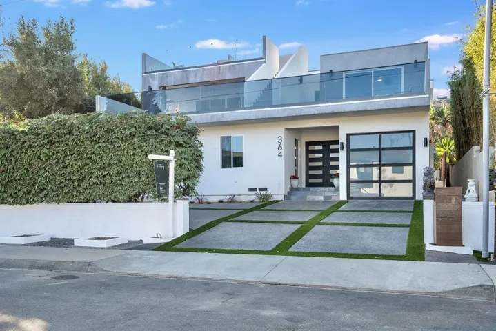 364 San Elijo St., Point Loma, California 92106