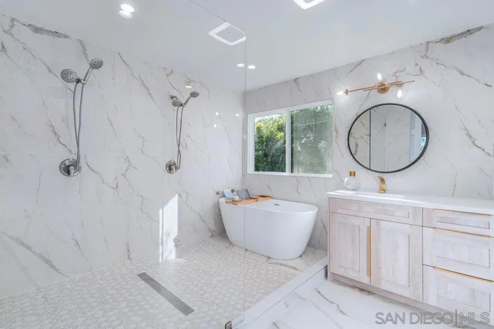 364 San Elijo St., Point Loma, California 92106
