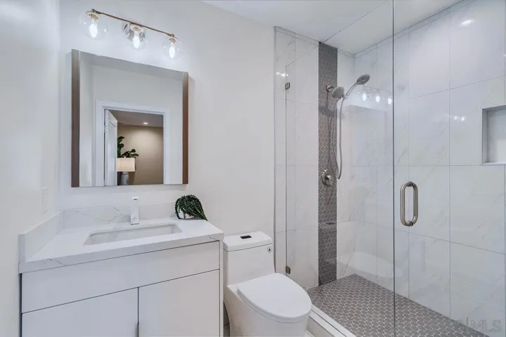 364 San Elijo St., Point Loma, California 92106