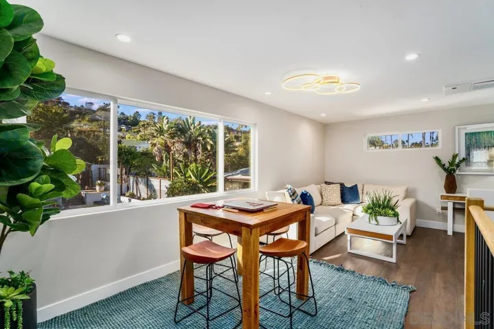 364 San Elijo St., Point Loma, California 92106