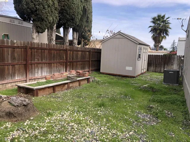 2621 Prescott Road, Modesto, California 95350
