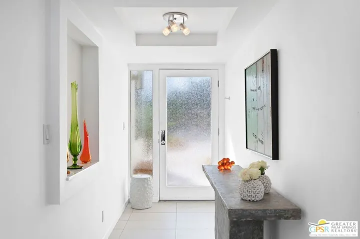 280 E Avenida Granada, Palm Springs, California 92264