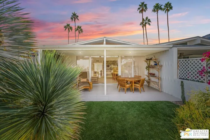 280 E Avenida Granada, Palm Springs, California 92264
