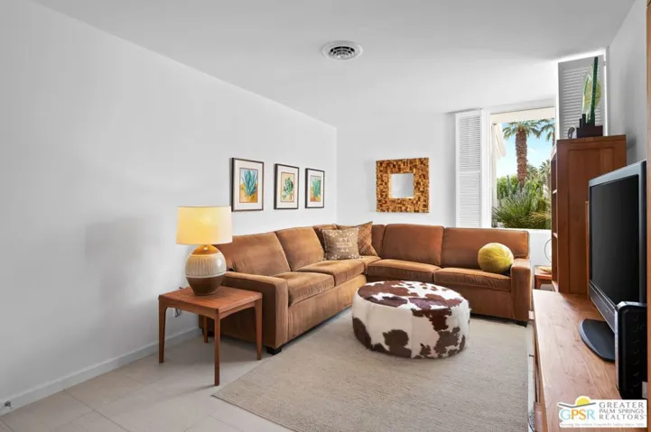 280 E Avenida Granada, Palm Springs, California 92264
