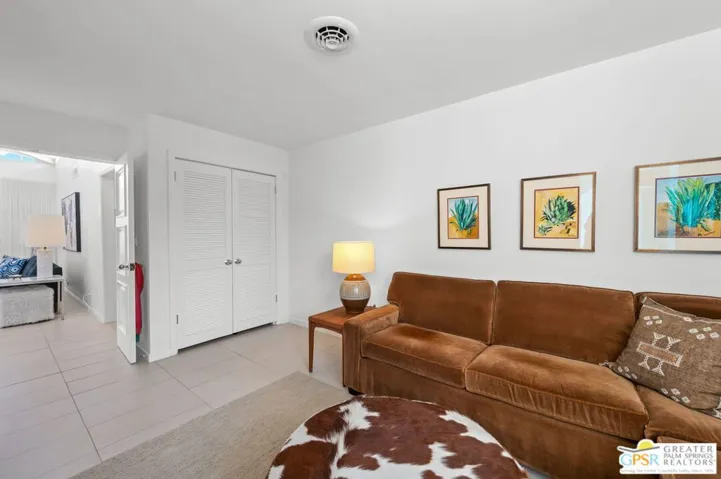 280 E Avenida Granada, Palm Springs, California 92264