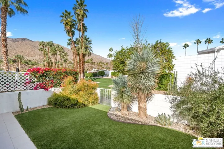 280 E Avenida Granada, Palm Springs, California 92264
