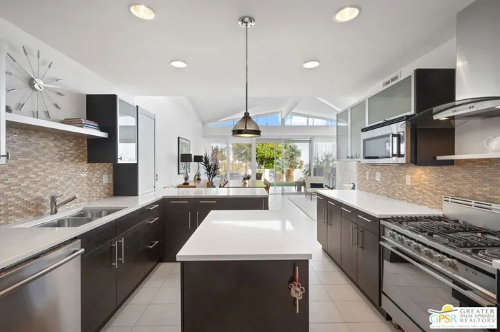 280 E Avenida Granada, Palm Springs, California 92264