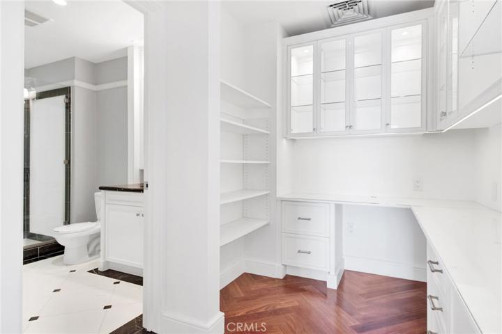 1 W Century Dr Unit 17A, Los Angeles, California 90067