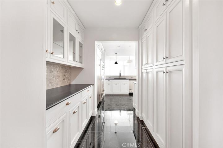 1 W Century Dr Unit 17A, Los Angeles, California 90067