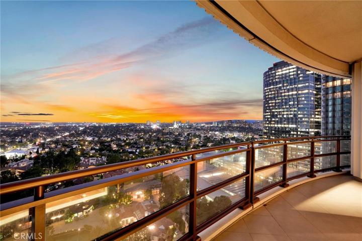 1 W Century Dr Unit 17A, Los Angeles, California 90067