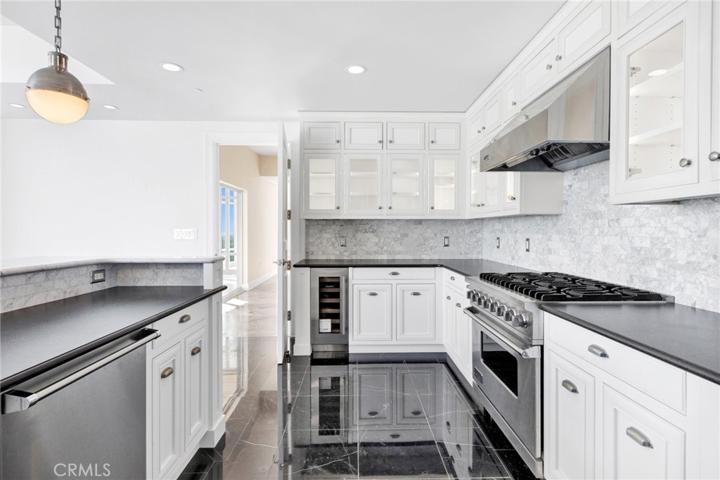 1 W Century Dr Unit 17A, Los Angeles, California 90067