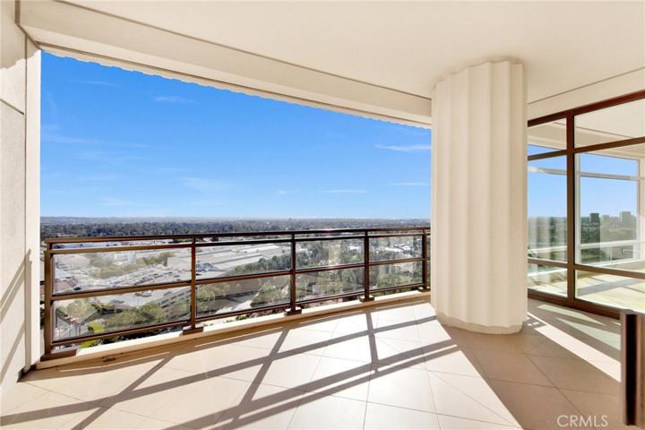 1 W Century Dr Unit 17A, Los Angeles, California 90067