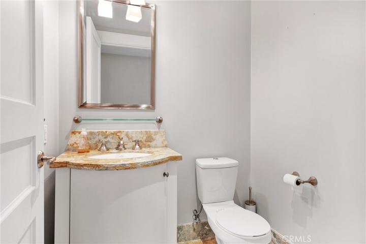 1 W Century Dr Unit 17A, Los Angeles, California 90067