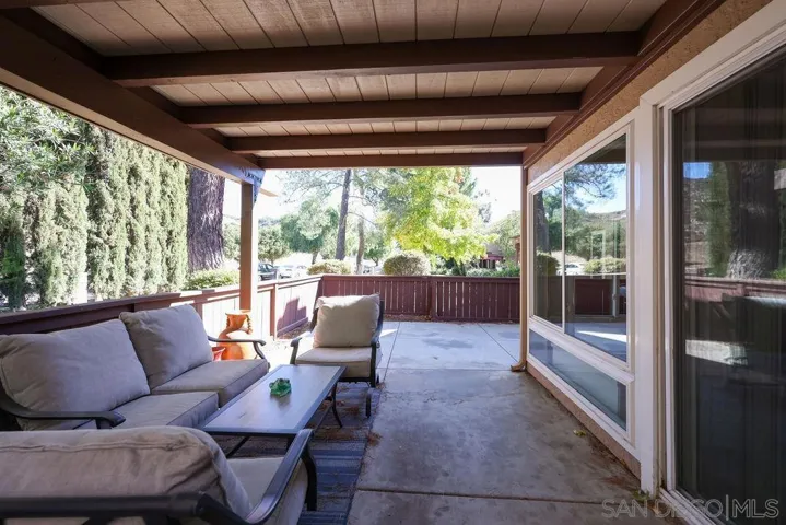 23804 Green Haven Ln, Ramona, California 92065