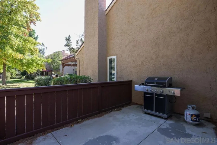 23804 Green Haven Ln, Ramona, California 92065