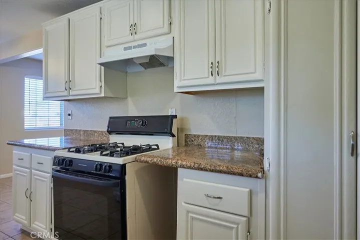 18407 9th Street, Bloomington, California 92316