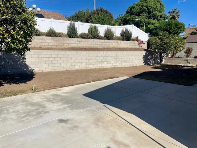 Oversized yard