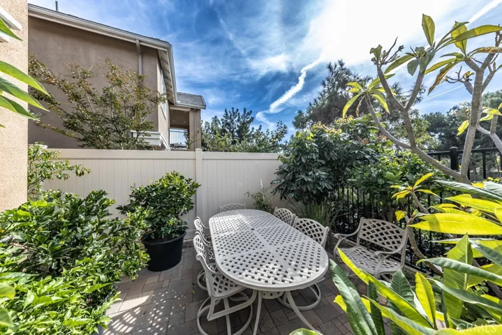 3 Silver Spruce Court, Lake Forest, California 92630