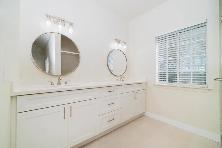 955 Rose Arbor Drive, San Marcos, California 92078