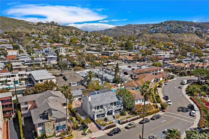 450 Cliff Drive, Laguna Beach, California 92651