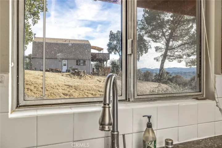 2265 Lariat Loop, Bradley, California 93426