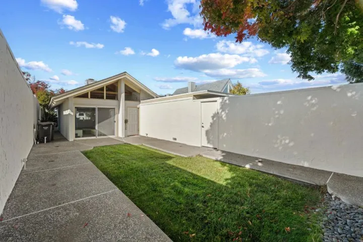 1477 Yukon Drive, Sunnyvale, California 94087
